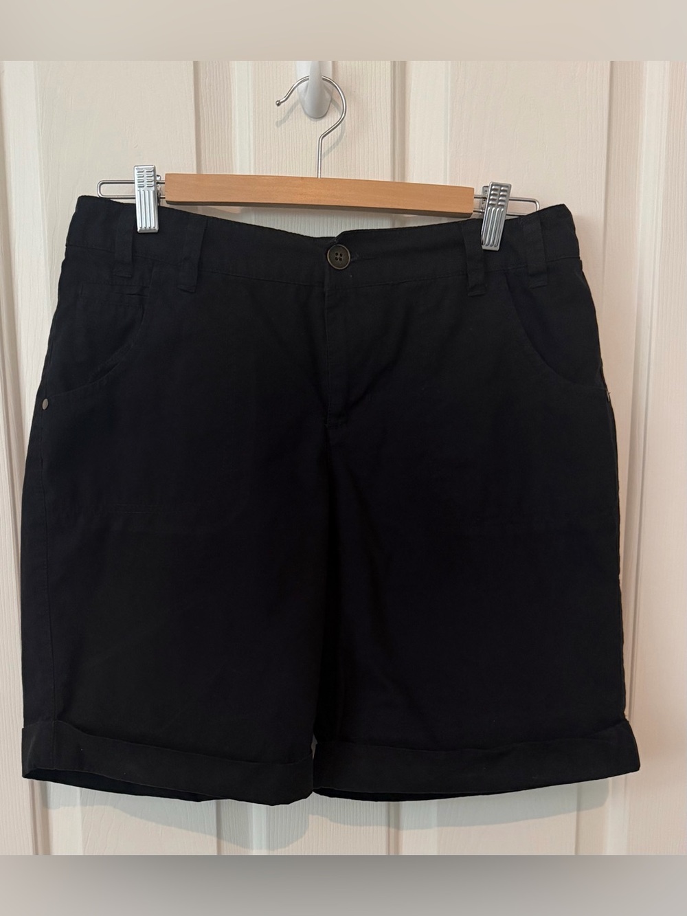 Women's Black Bermuda Shorts with Roll-Cuff Waist